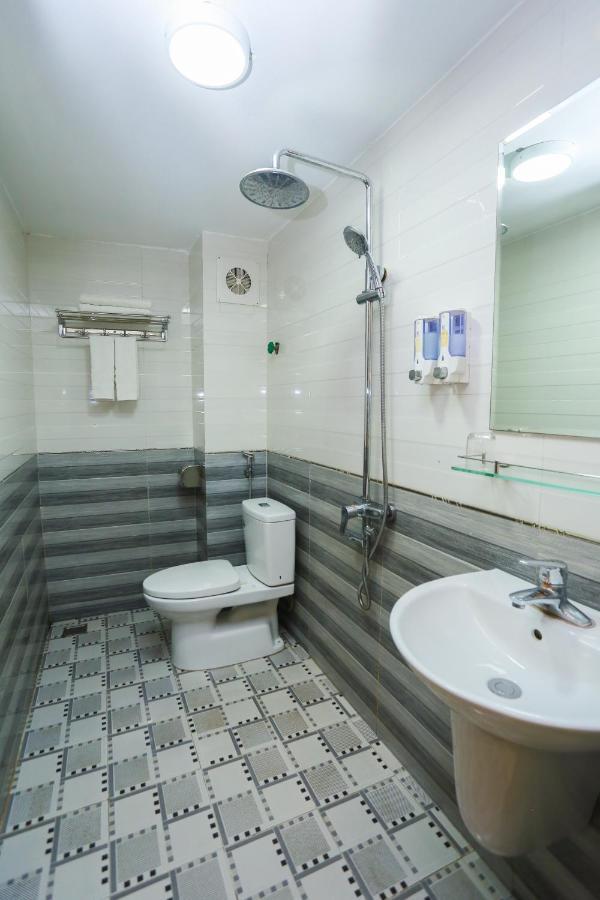Hotel Sunny Hg Ha Long Bagian luar foto